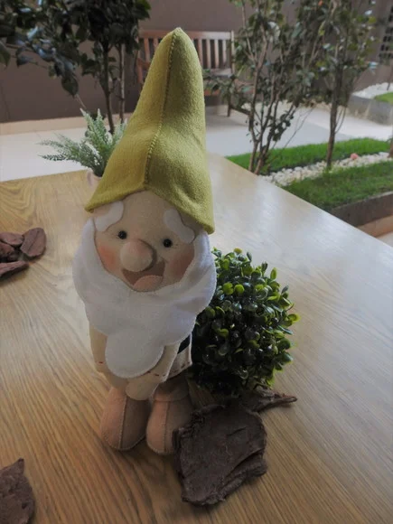 Dengoso 3 D em Feltro - Branca de Neve - Chamar Chat