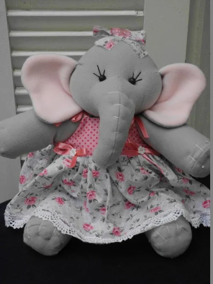 Elefantinha Beti - foto 1