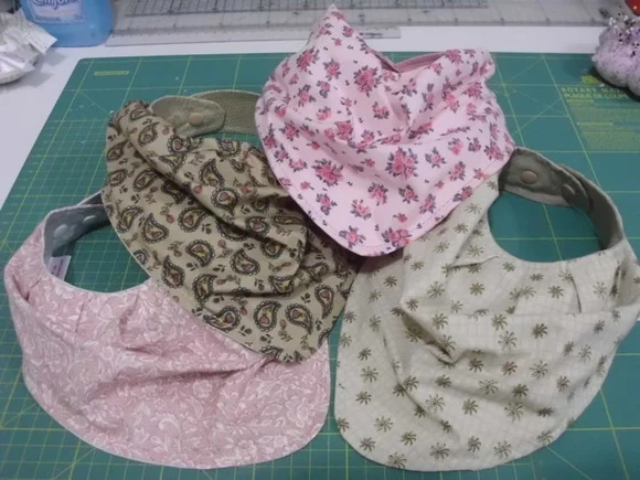 Babador/babeiro Bandana - foto 1