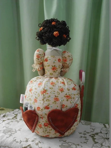 Boneca de Pano - Gilda Costureira - foto 1
