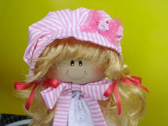 Boneca de Pano - Giovana (loira) - foto 1