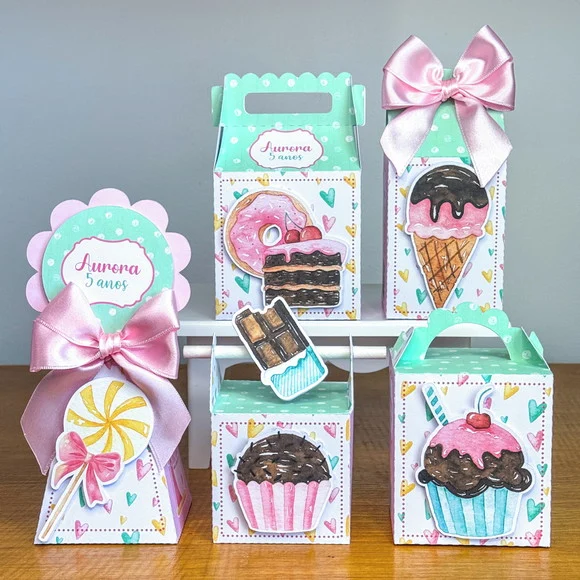 Kit Personalizados Confeitaria 25 Peças Lembrancinha Aniver