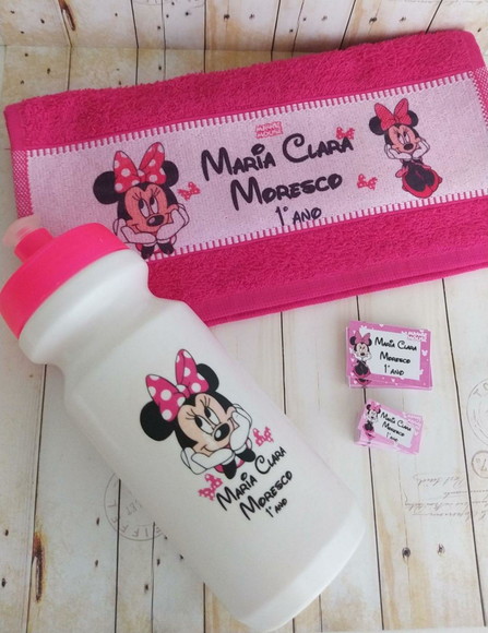 Kit Escolar Etiquetas, Toalhinha, Garrafa Minnie Rosa - foto 1
